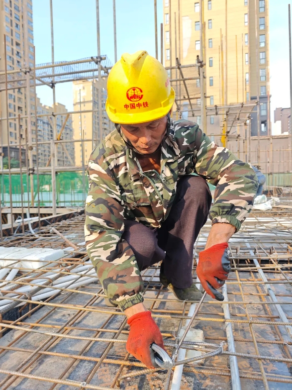 不懼高溫 “熱”力十足！致敬高溫下堅守崗位的古鎮(zhèn)工作者（二）