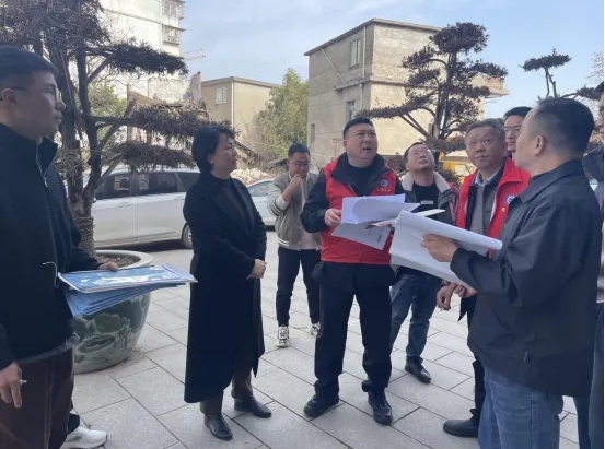 市古鎮(zhèn)投資公司現(xiàn)場聯(lián)動辦公，解決項目辦證難題